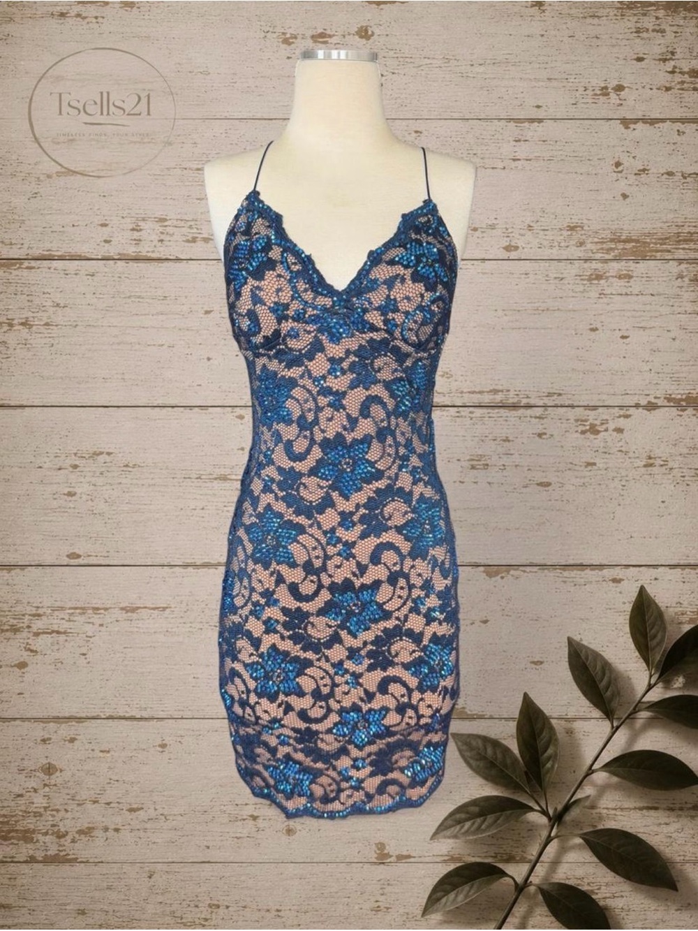 NWT Valiant Paris "Bacnaylet" Lace Crystal Mini Dress - Navy (Size L)